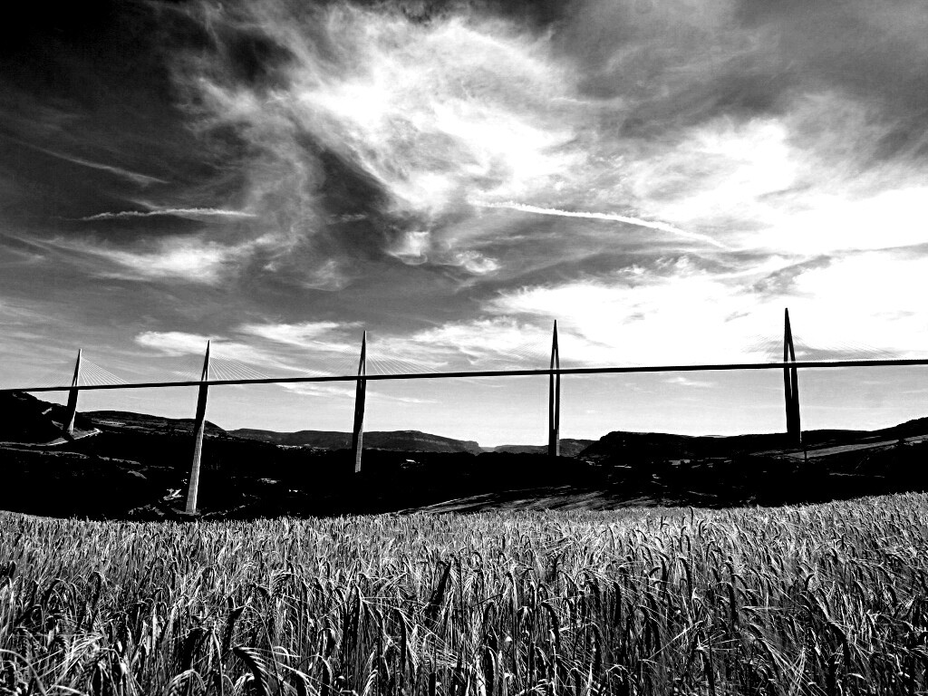 Мост над долиной обои