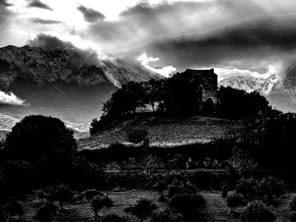 Горный пейзаж обои