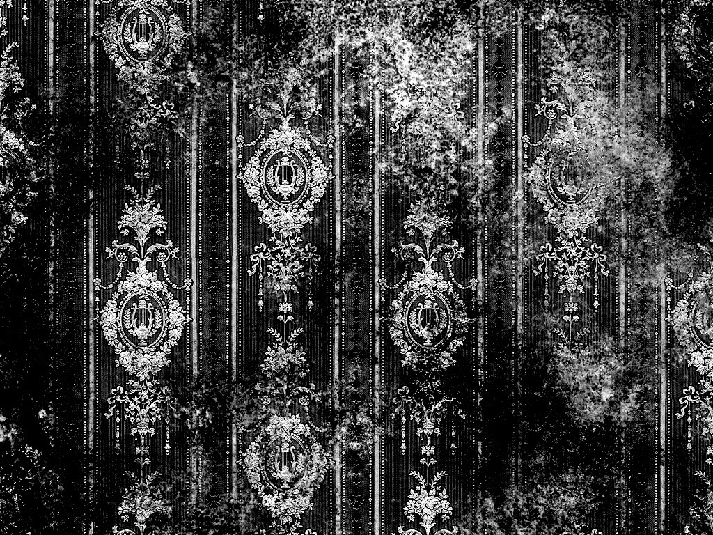 Старинные фиолетовые обои с узорами обои