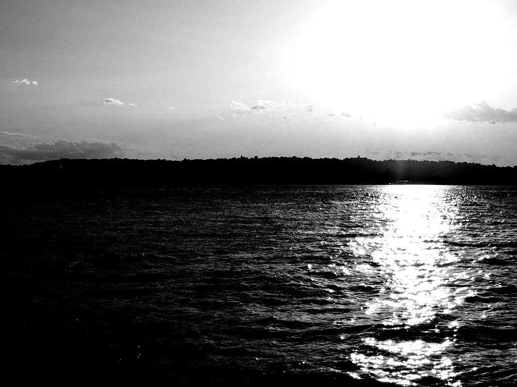 Красивое закатное озеро обои