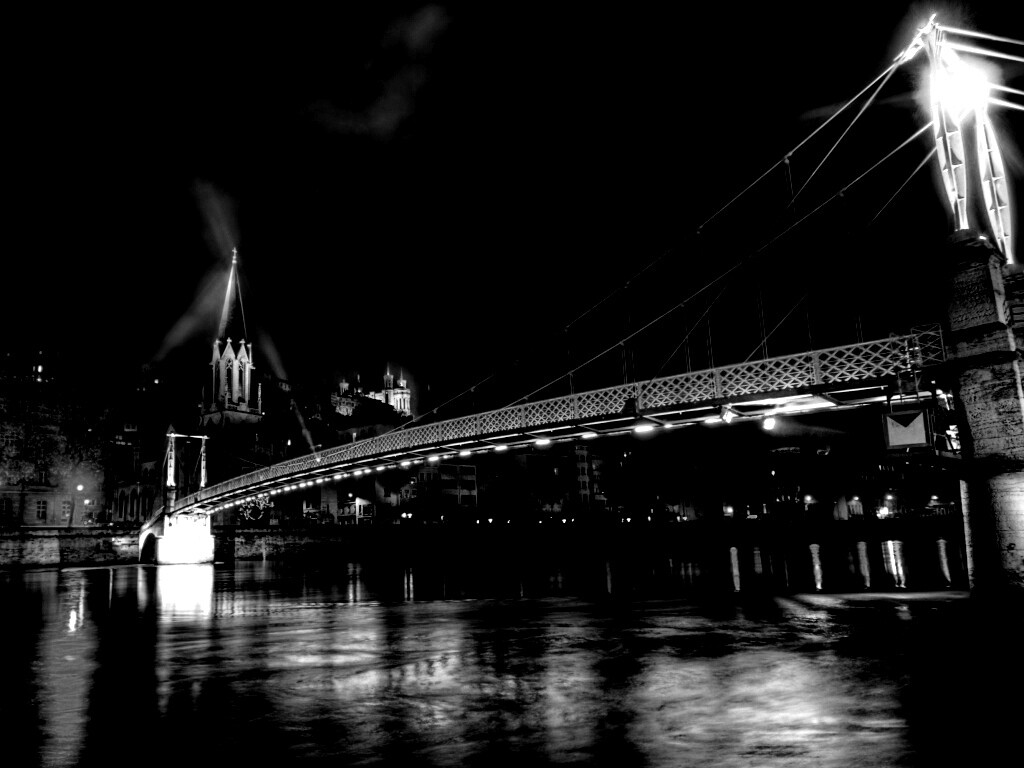 Ночная подсветка моста обои