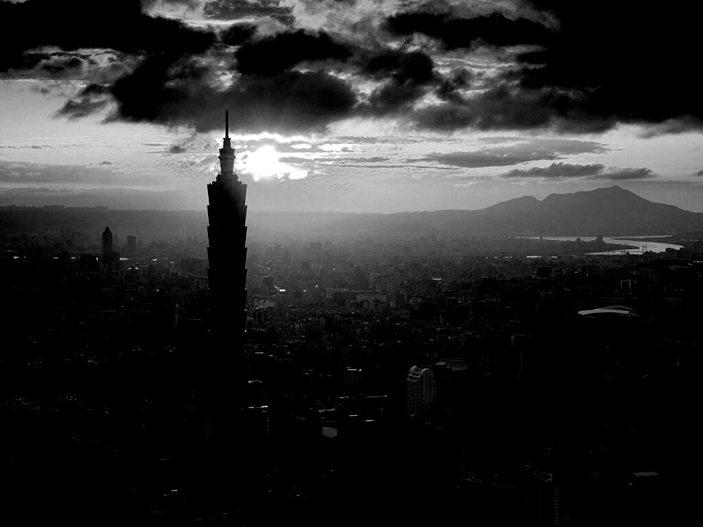 Башня на закате обои