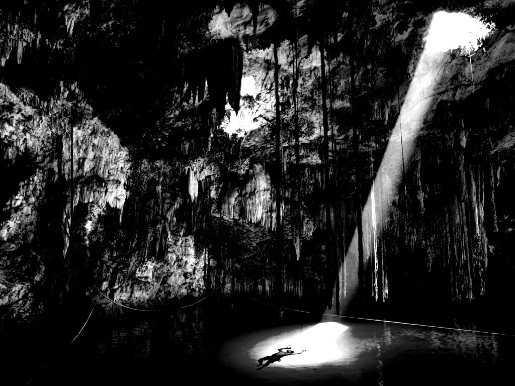 Пещера сталактитов обои