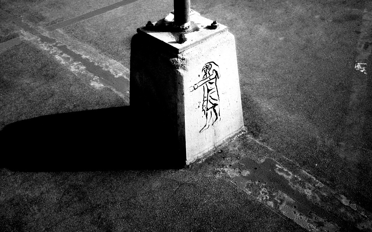 Египетские иероглифы на столбе обои