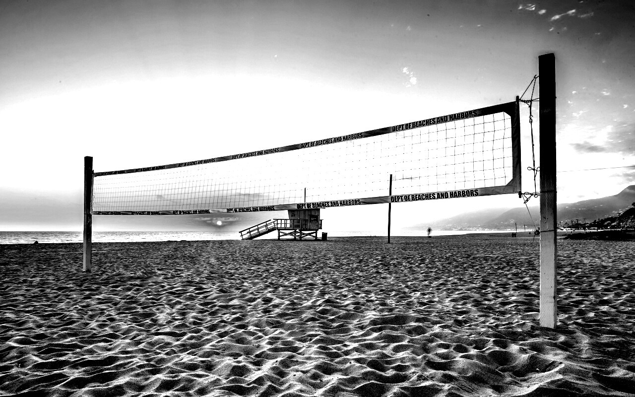 Сетка для волейбола на пляже обои