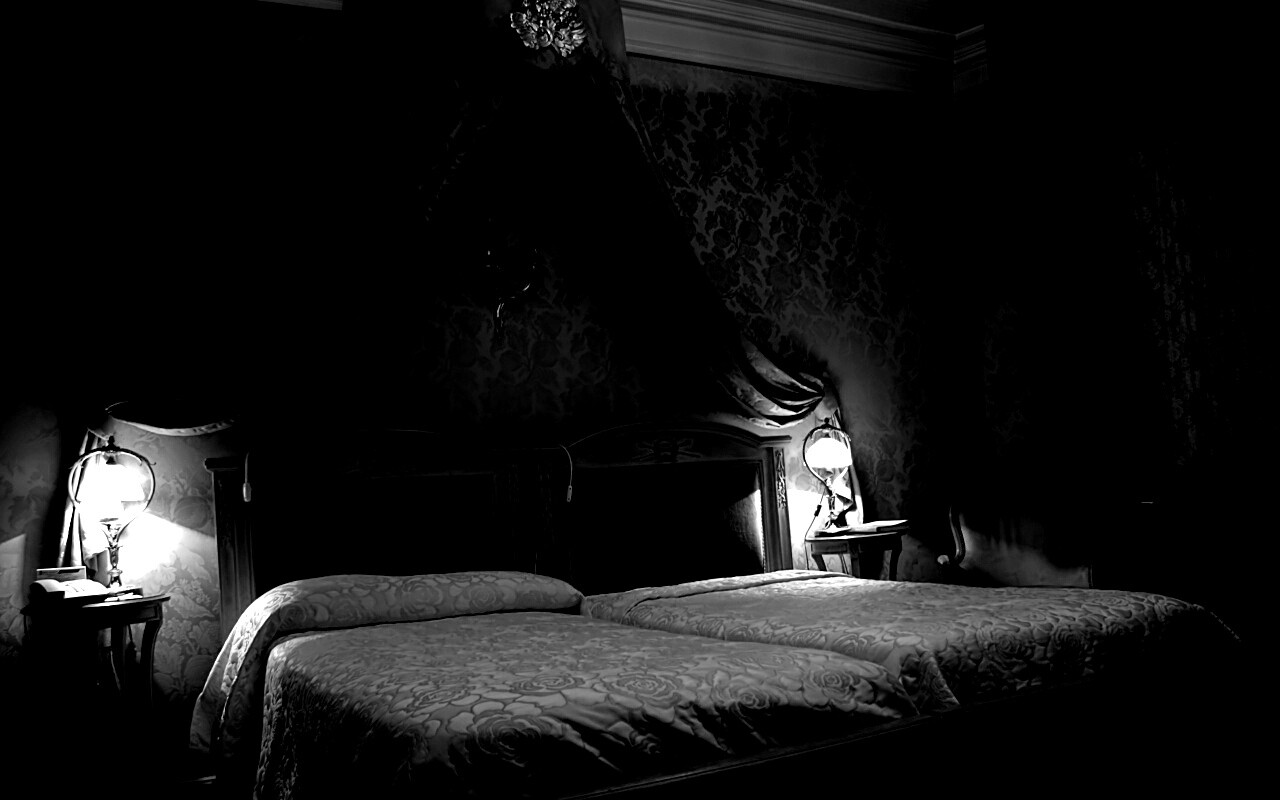 Спальня обои