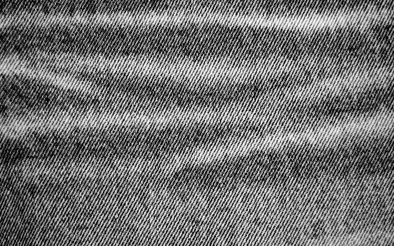 Джинсы со складками обои