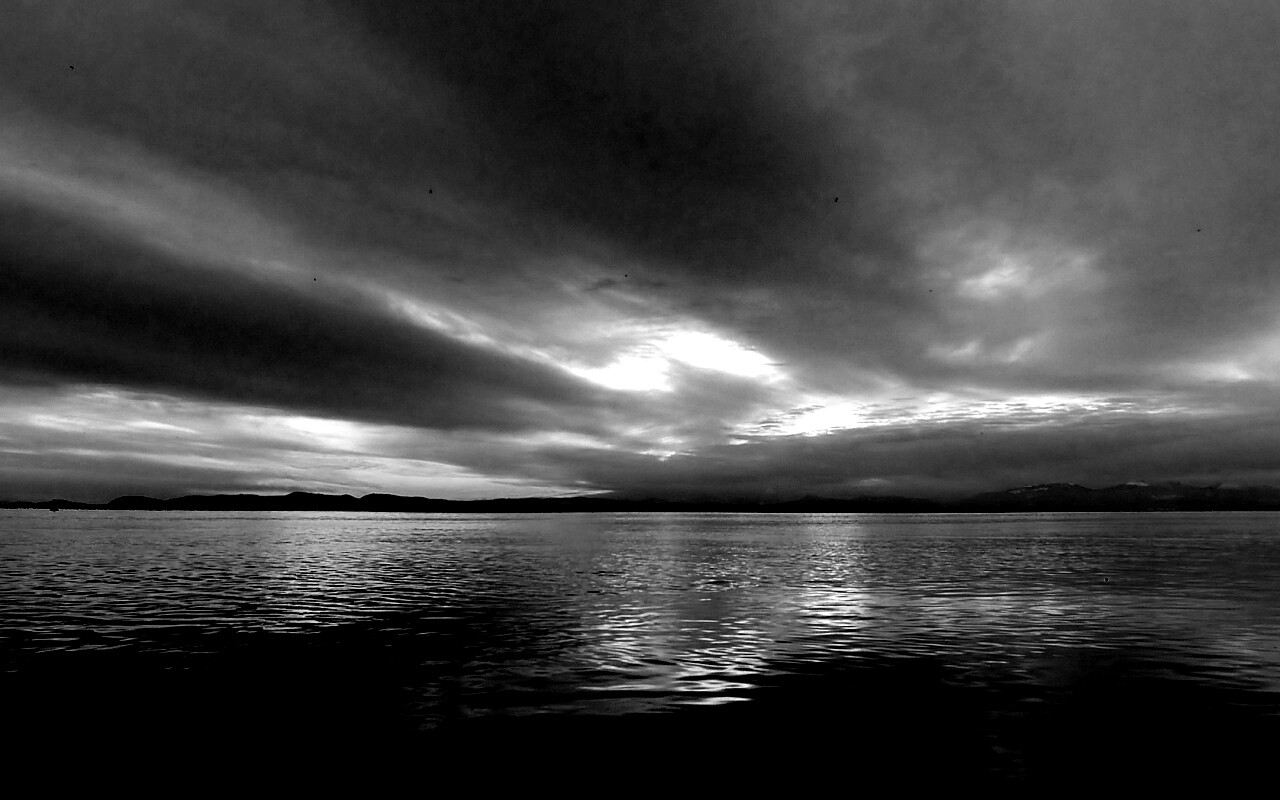 Живописное озеро обои