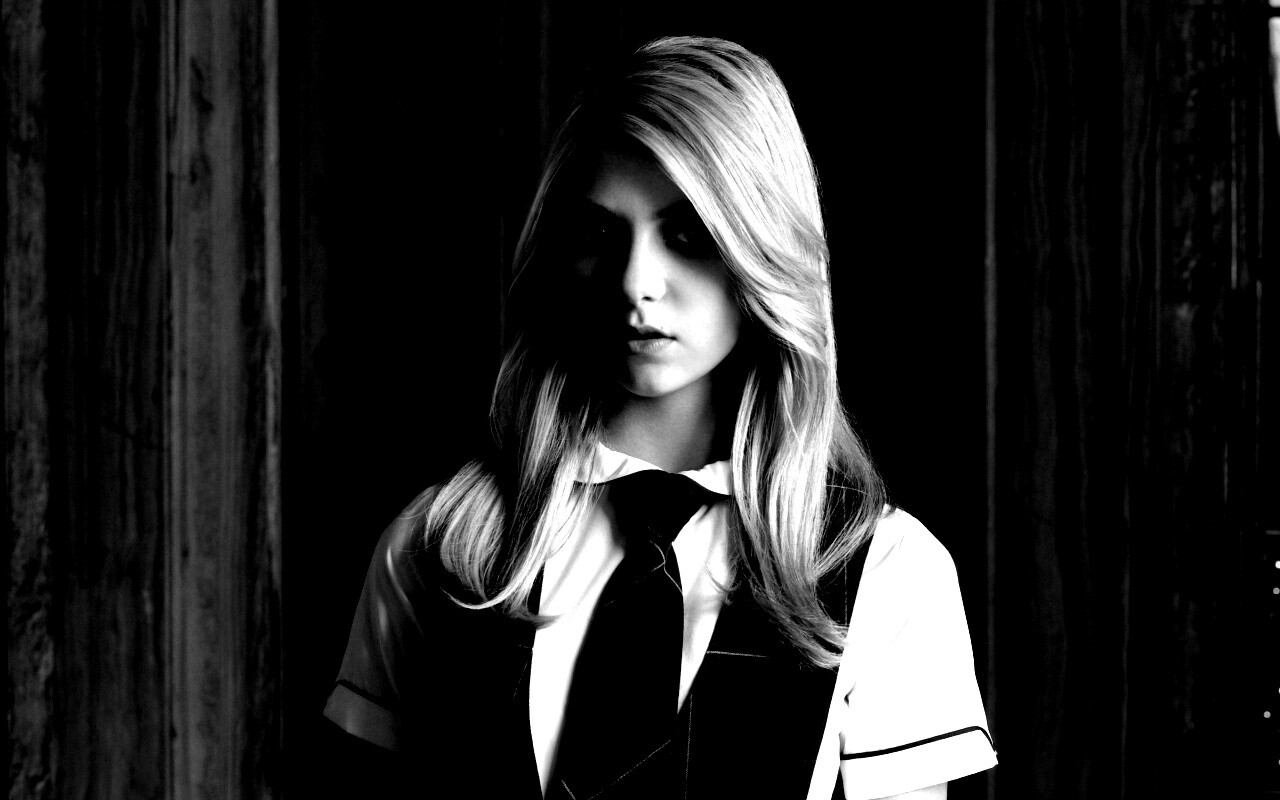 Тейлор Момсен обои