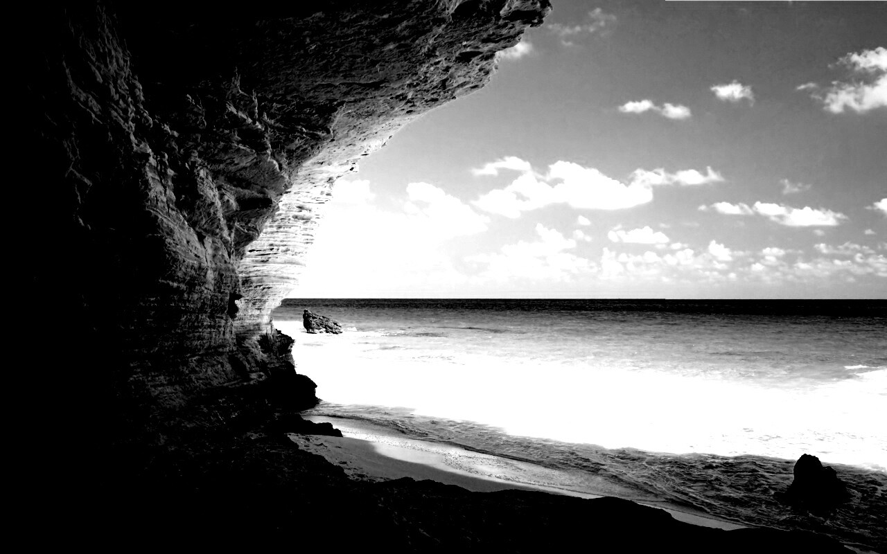 Скальный морской берег обои