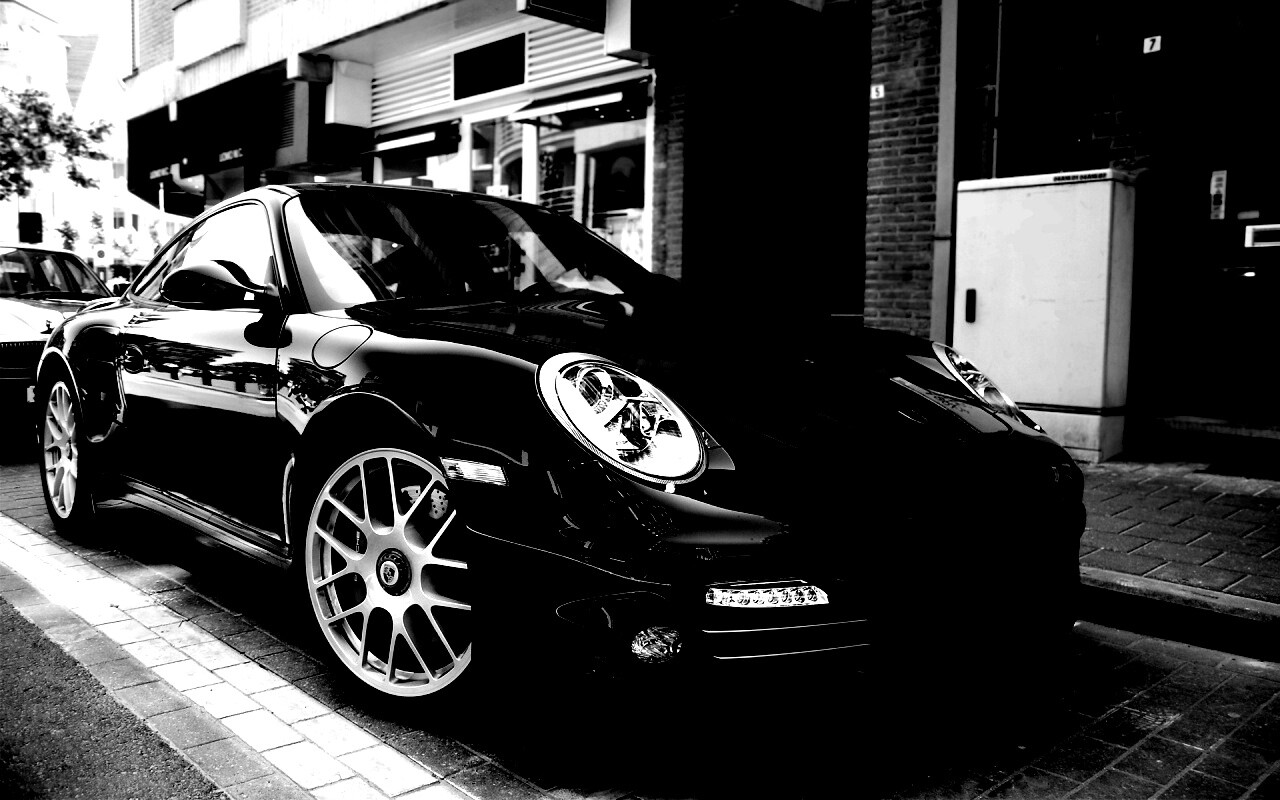 Чёрно-белое фото Porsche обои