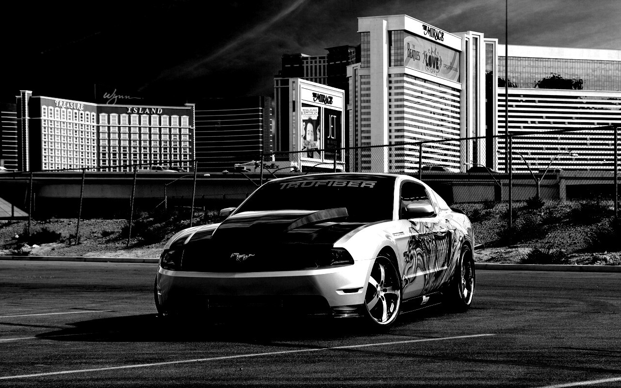 Тюнингованный Форд Мустанг обои