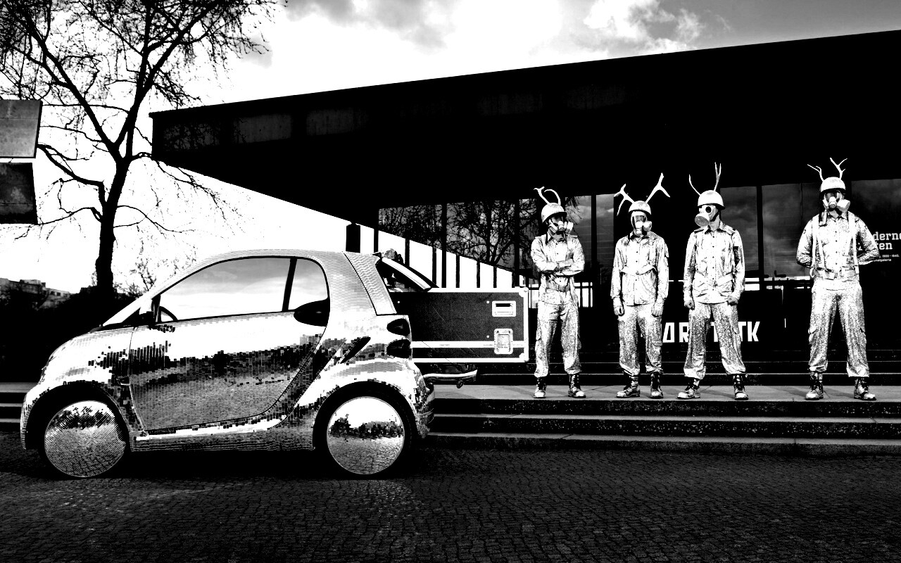 Smart Disco-Ball и 4 оленя обои