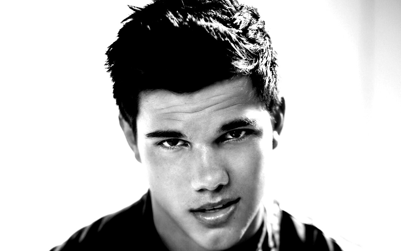 Тайлор Лотнер обои