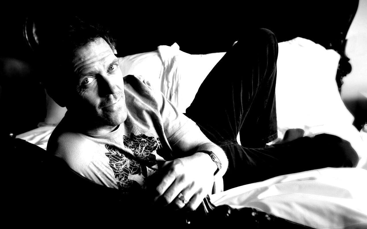 Хью Лори обои