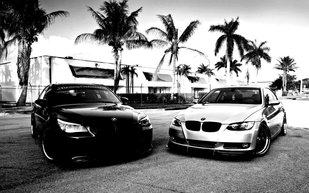 Чёрный и серебристый BMW обои