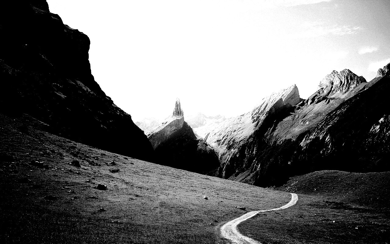 Храм в горах обои