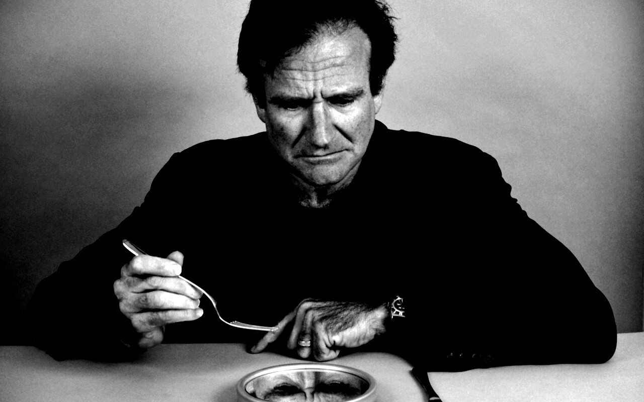 Робин Уильямс перед зеркалом обои