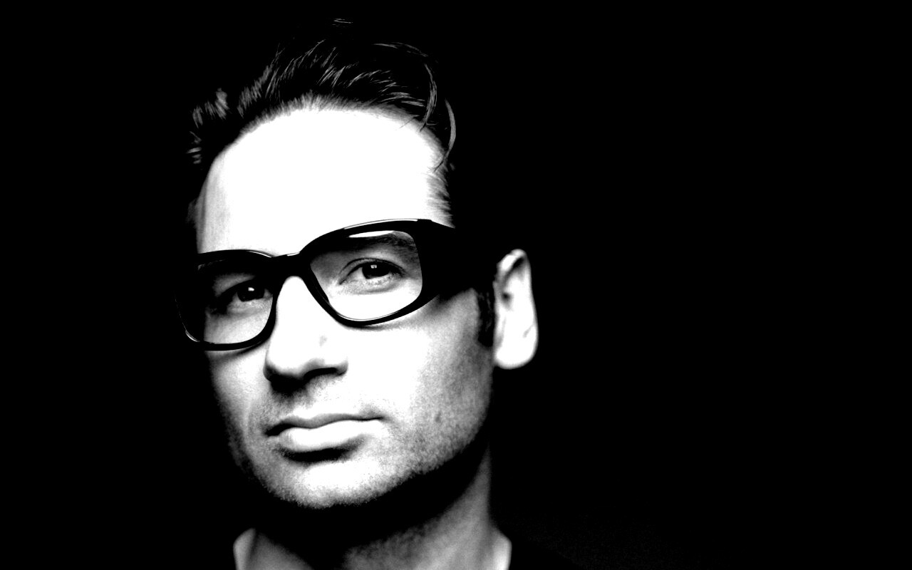 Дэвид Духовны обои