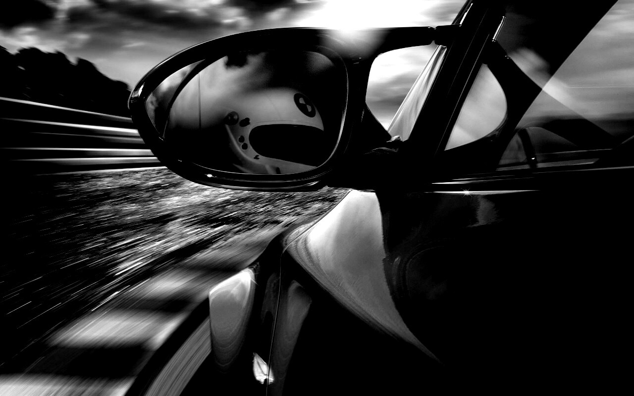 Отражение в боковом зеркале BMW M1 обои