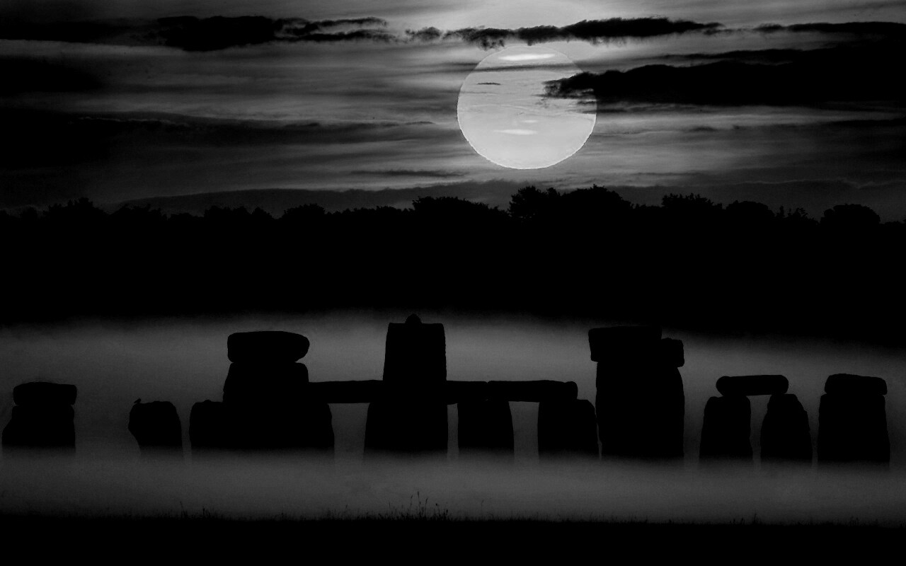 Стоунхэндж в утреннем тумане обои