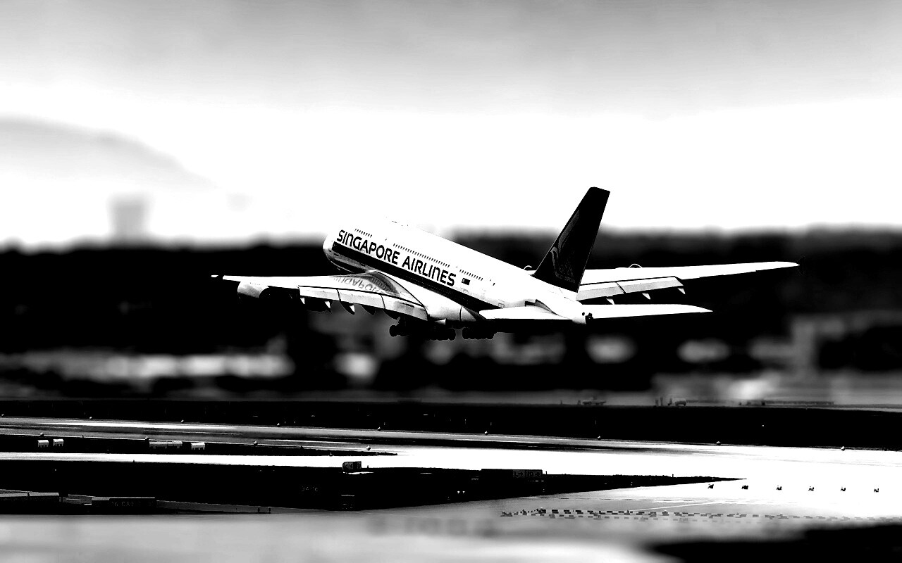 Взлет гражданского самолета обои