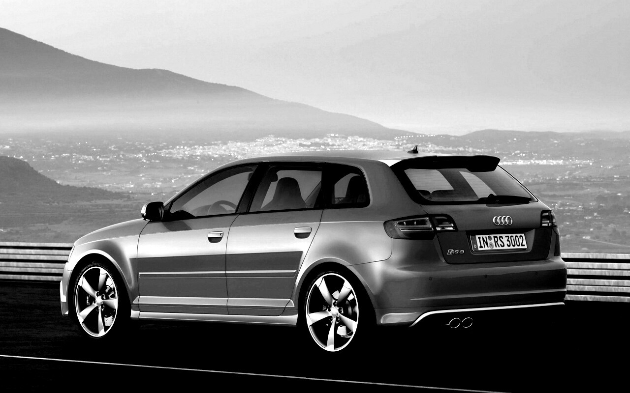 Ауди RS3 вид сзади обои