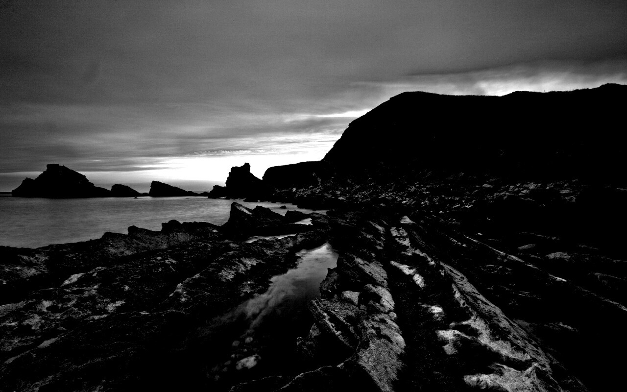 Скалистый берег обои