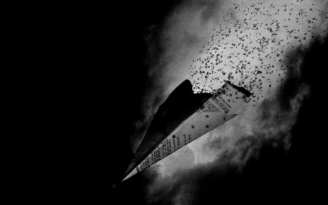 Крушение бумажного самолётика обои