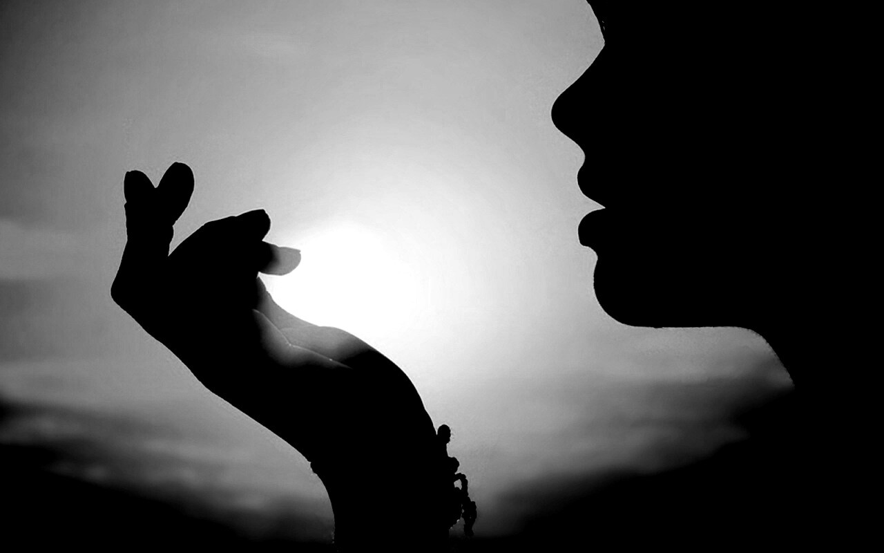 Солнце в ладони обои