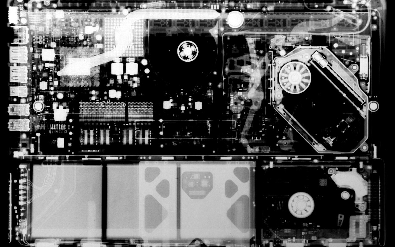 Рентгеновский снимок ноутбука обои