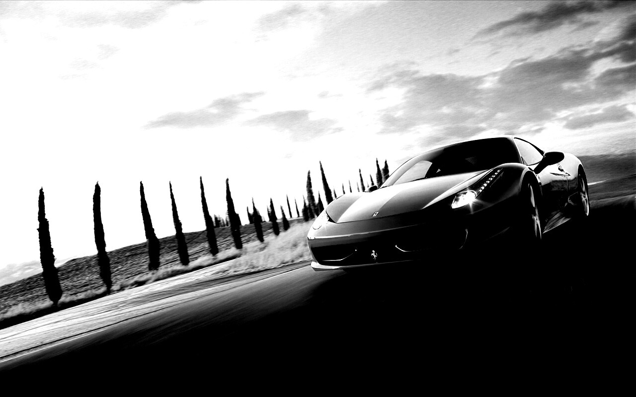 Красная Феррари на трассе обои