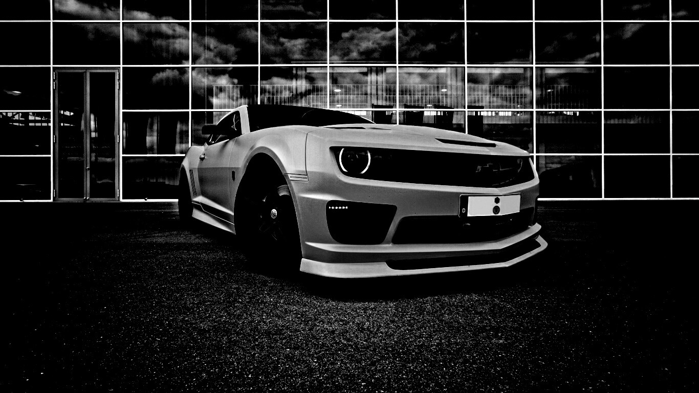 Желтый монстр обои