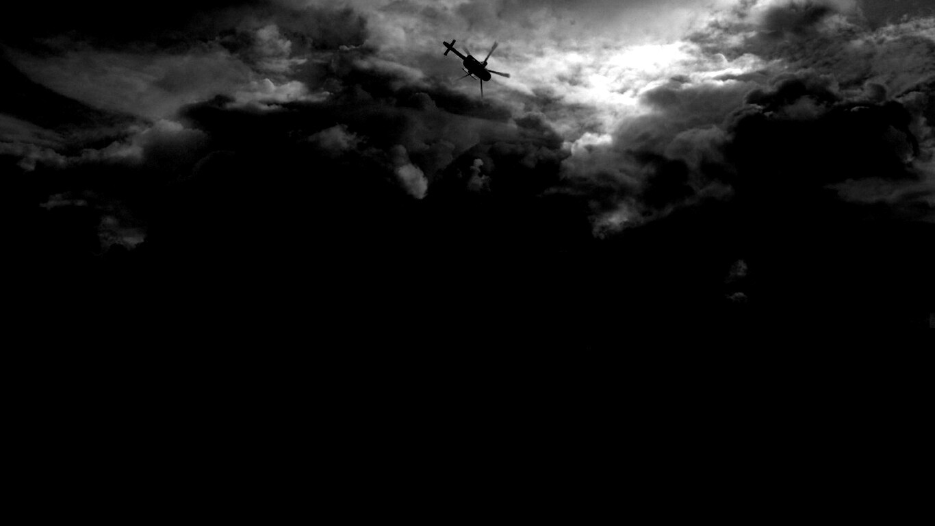 Дымящий город обои