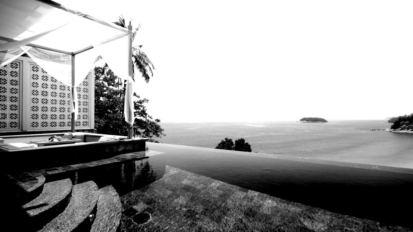 Бассейн на берегу моря обои