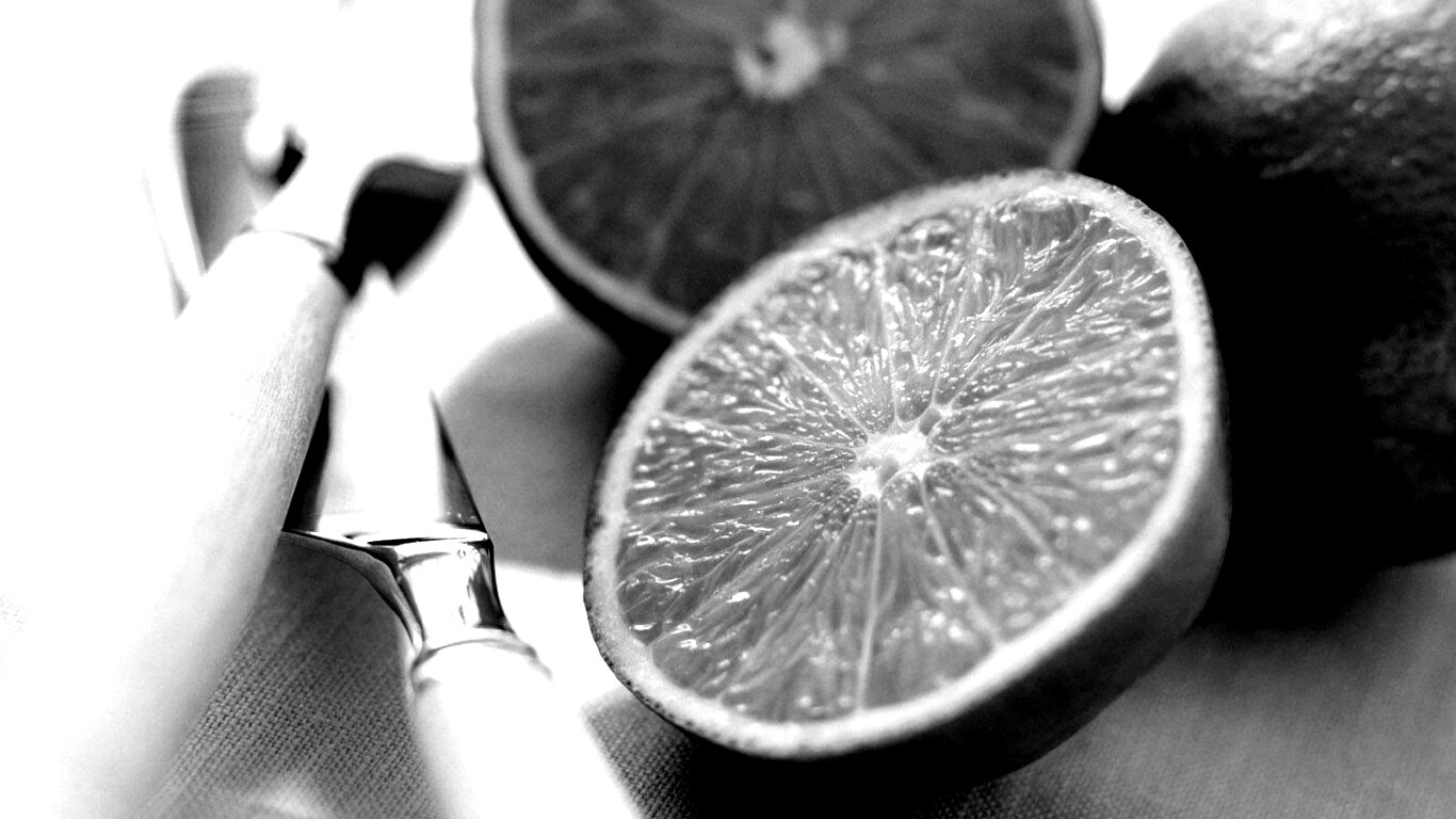 Нож, вилка и лайм обои