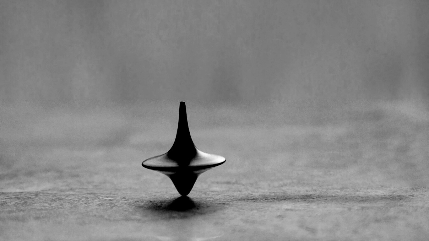 Волчок обои