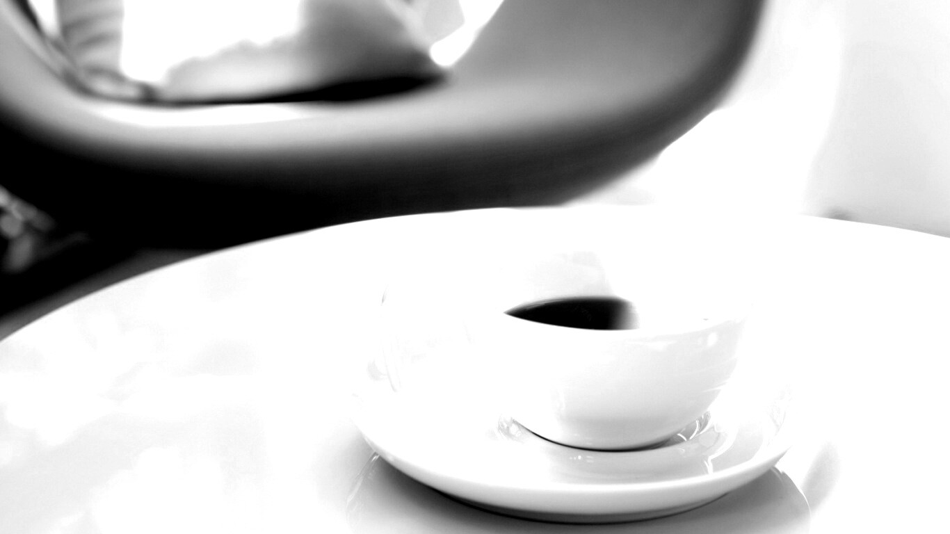Чашка утреннего кофе обои