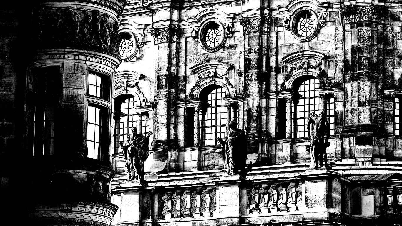 Hofkirche в Дрездене обои