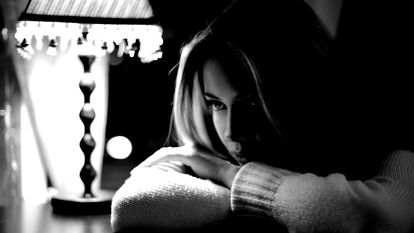 Задумалась обои