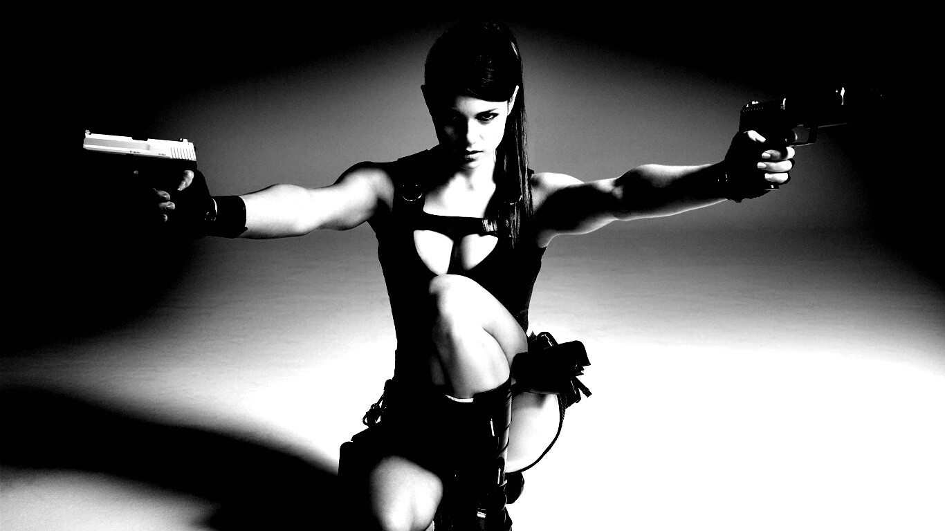 Alison Carrol в роли Лары Крофт обои