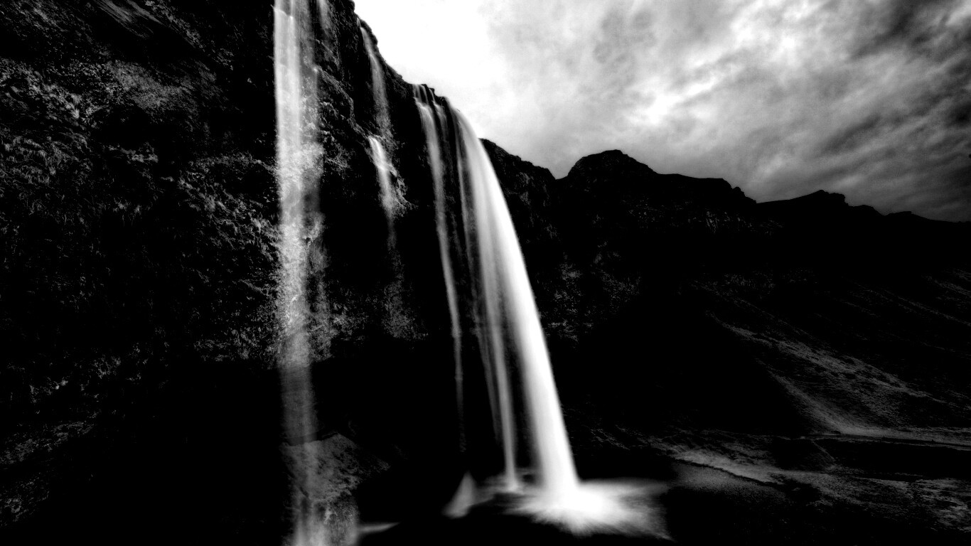 Нарисованный водопад обои