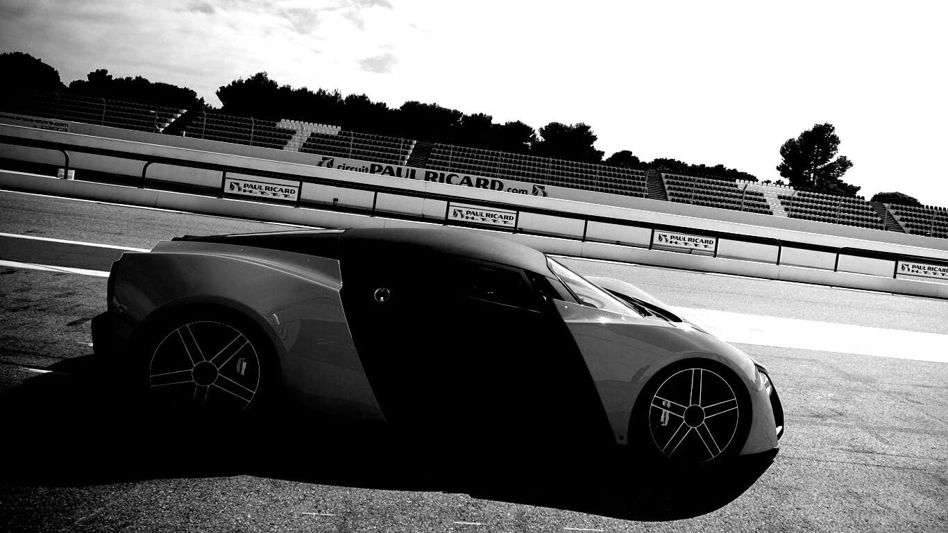 Marussia на треке обои