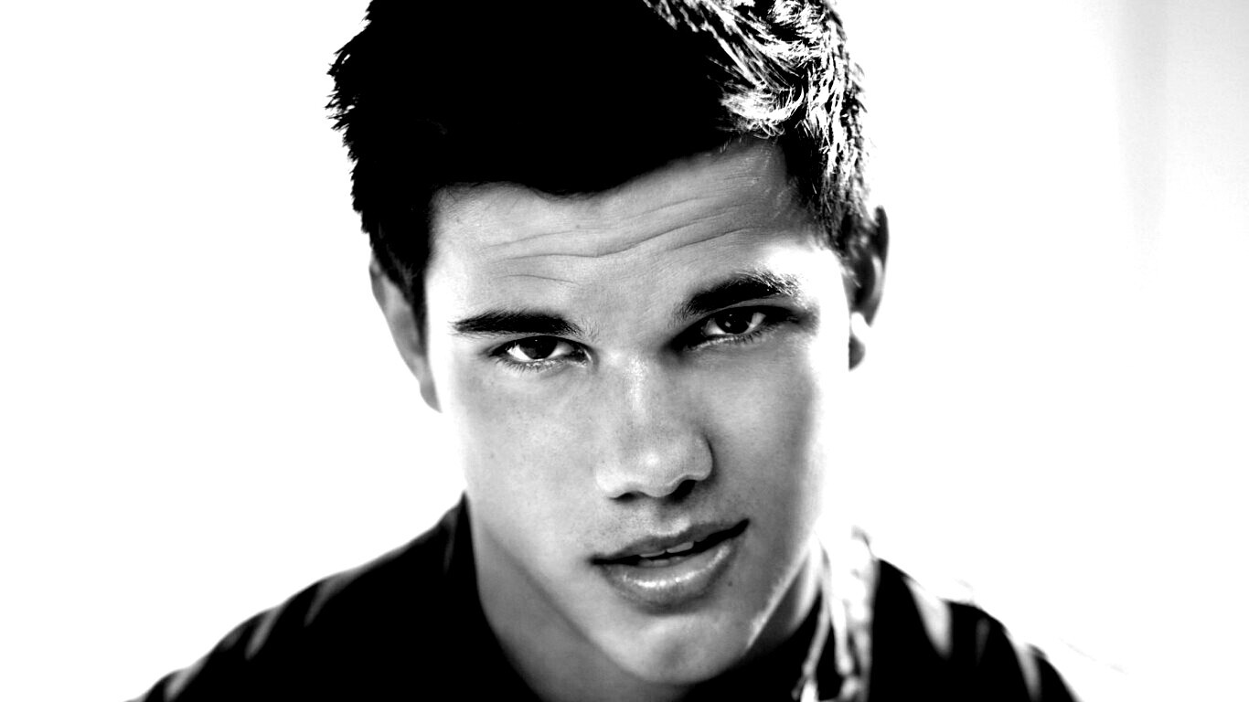 Тайлор Лотнер обои