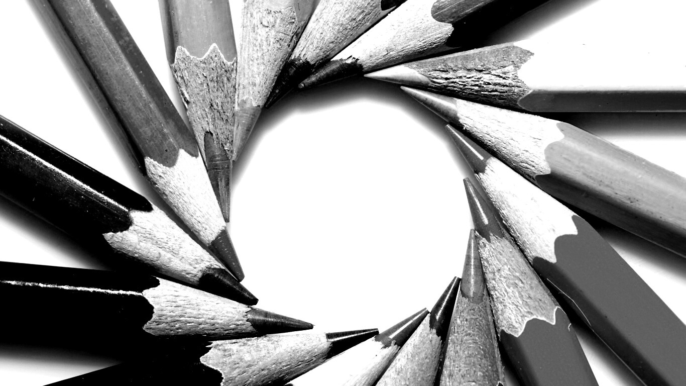 Радуга в карандашах обои