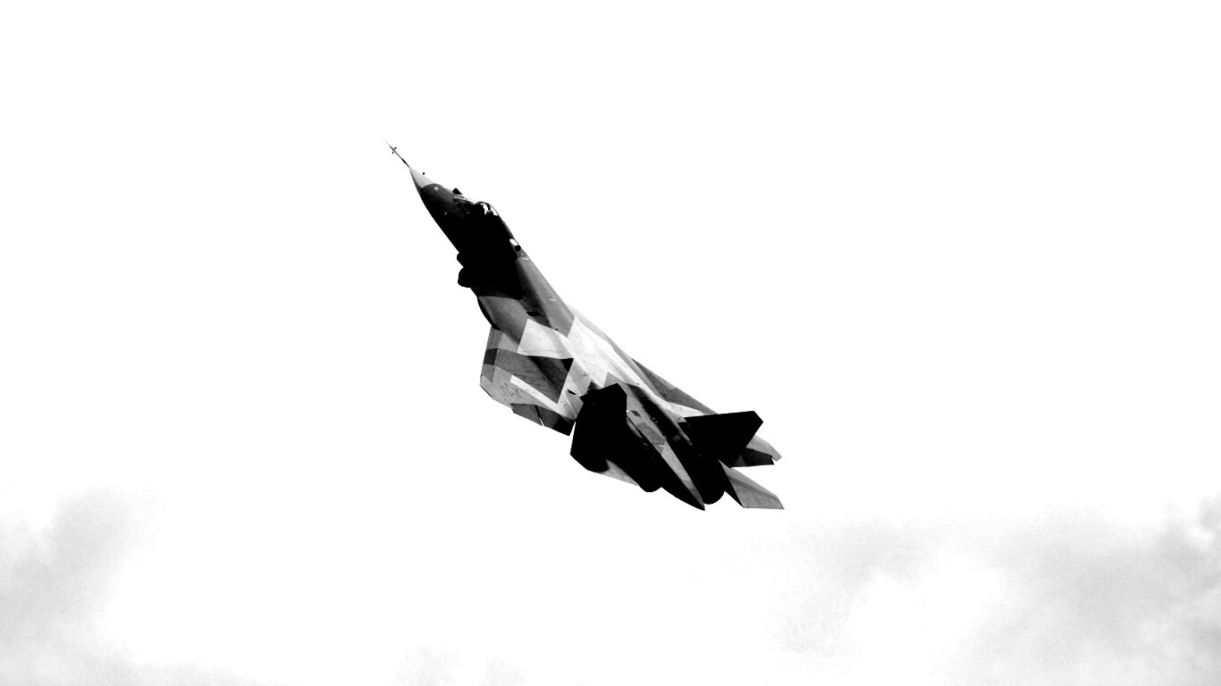 Истребитель взмывает вверх обои