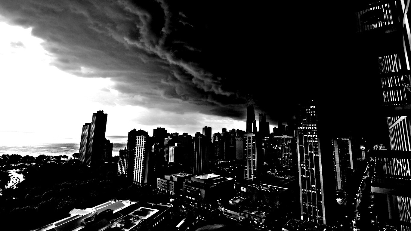 Туча над городом обои