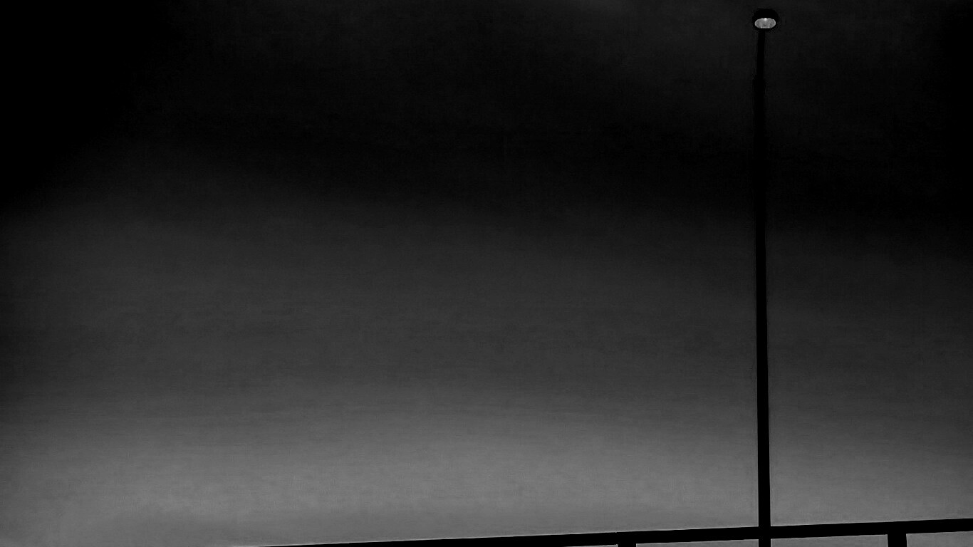 Одинокий фонарь обои