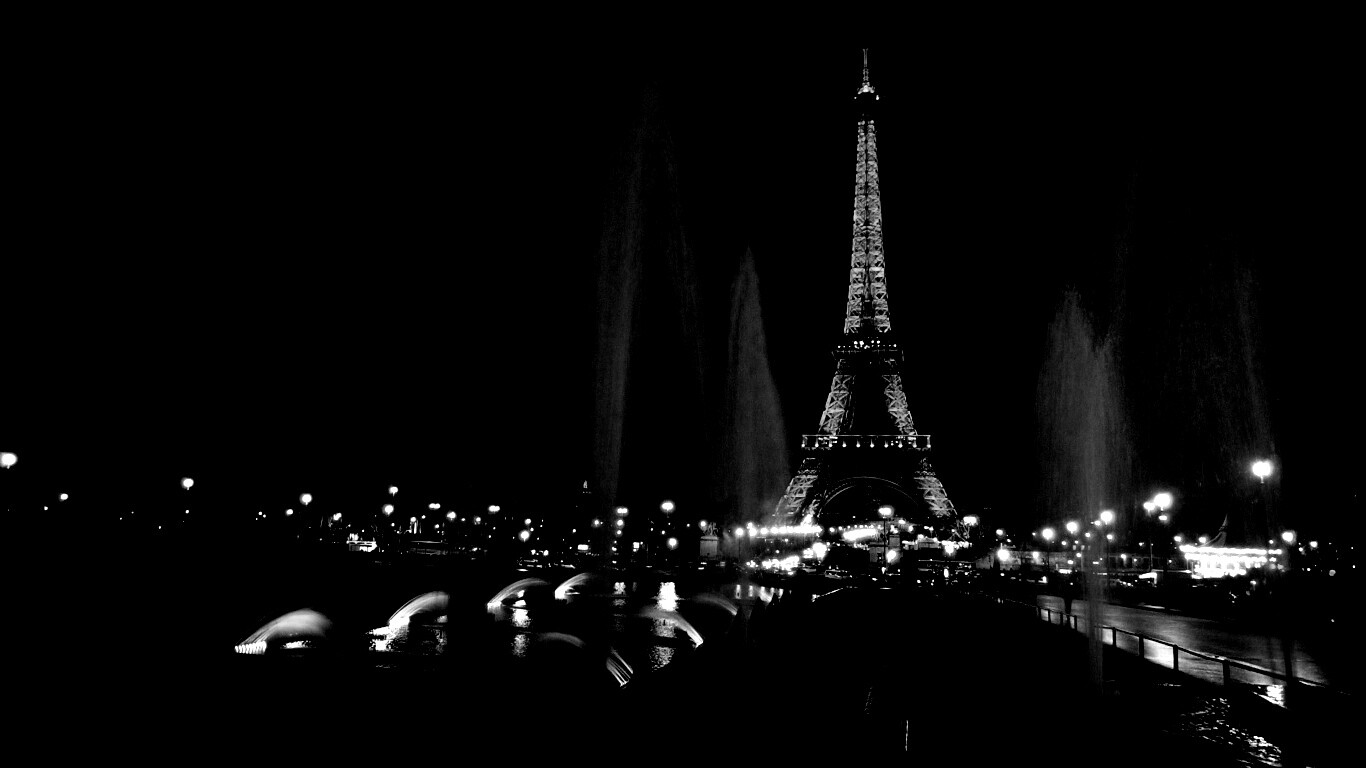 Фонтаны напротив башни Эйфеля обои
