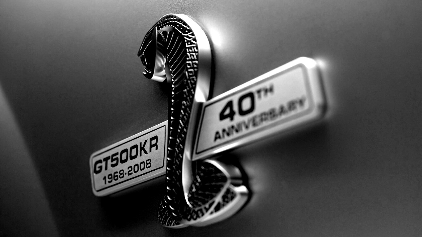 Шильдик Ford Mustang Shelby обои